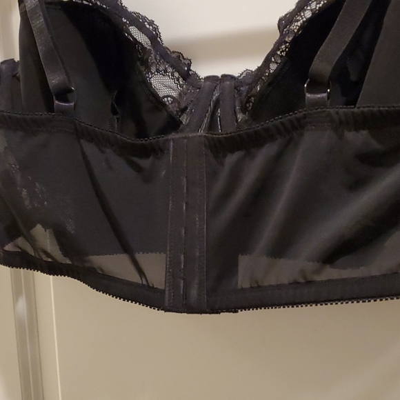 Torrid Faux leather Bralette-NWOT sold out online - Picture 7 of 7